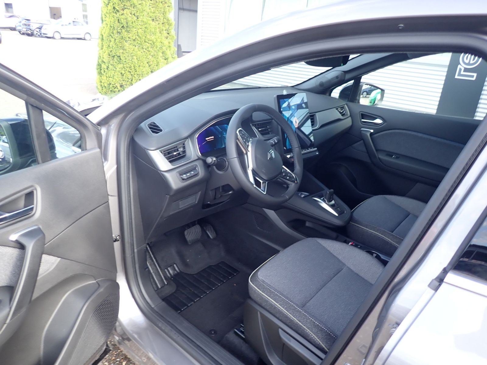 Fahrzeugabbildung Renault Symbioz KISS Full Hybrid E-Tech 160