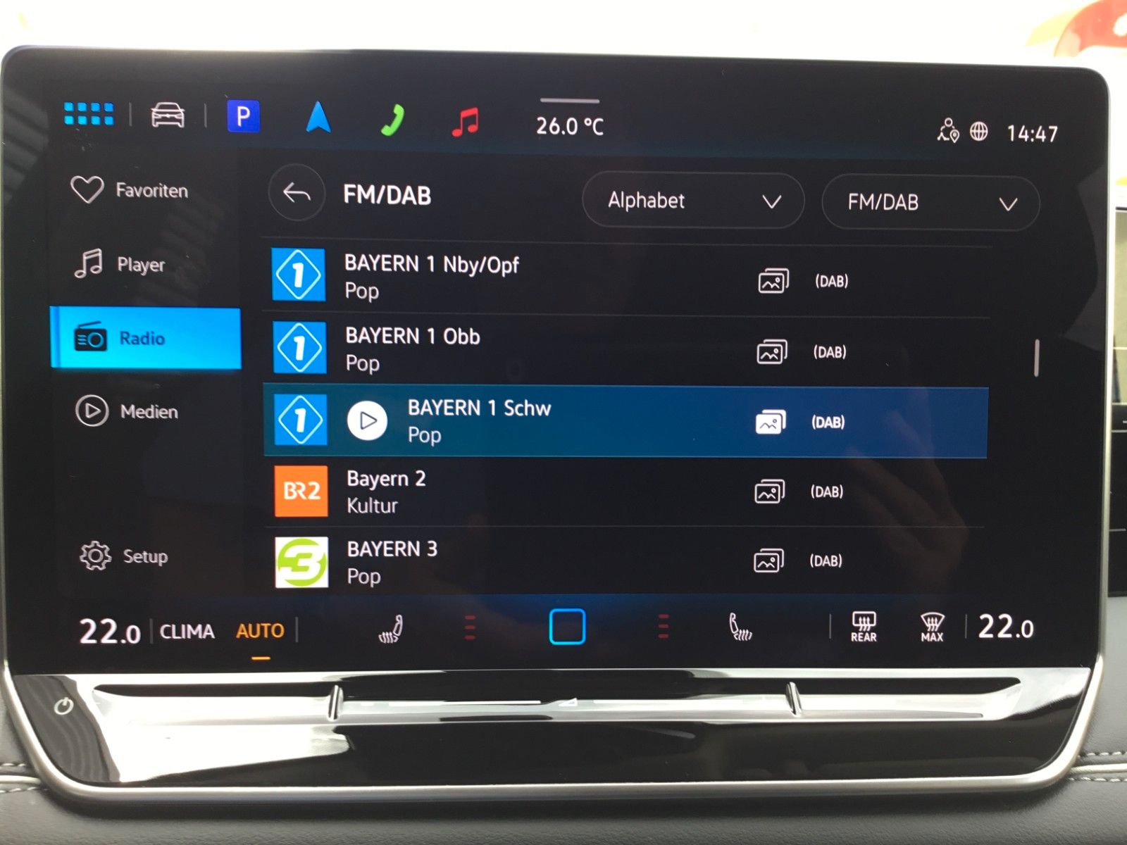 Fahrzeugabbildung Volkswagen Tiguan 1.5 eTSI DSG Elegance+AHK+Navi+18"+Kamera