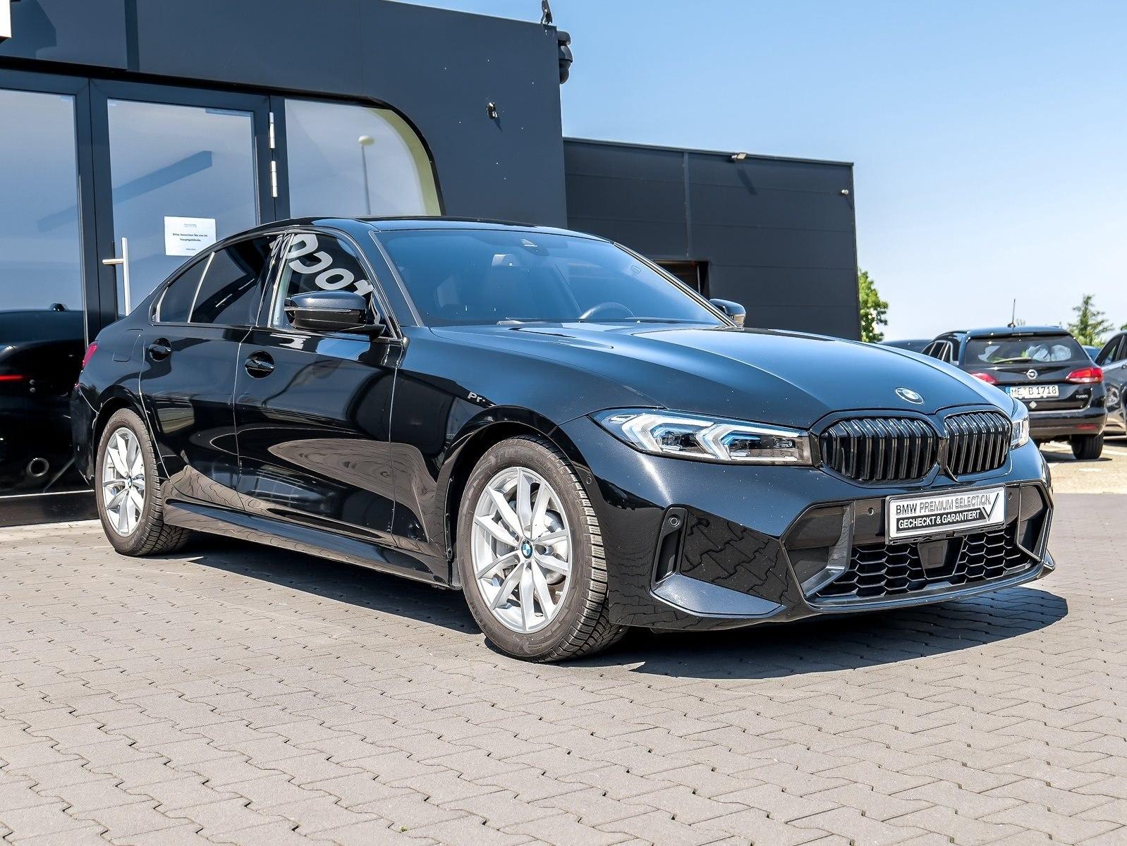 BMW 330i M Sport HUD ACC AHK RFK NAVI LED PDC V+H