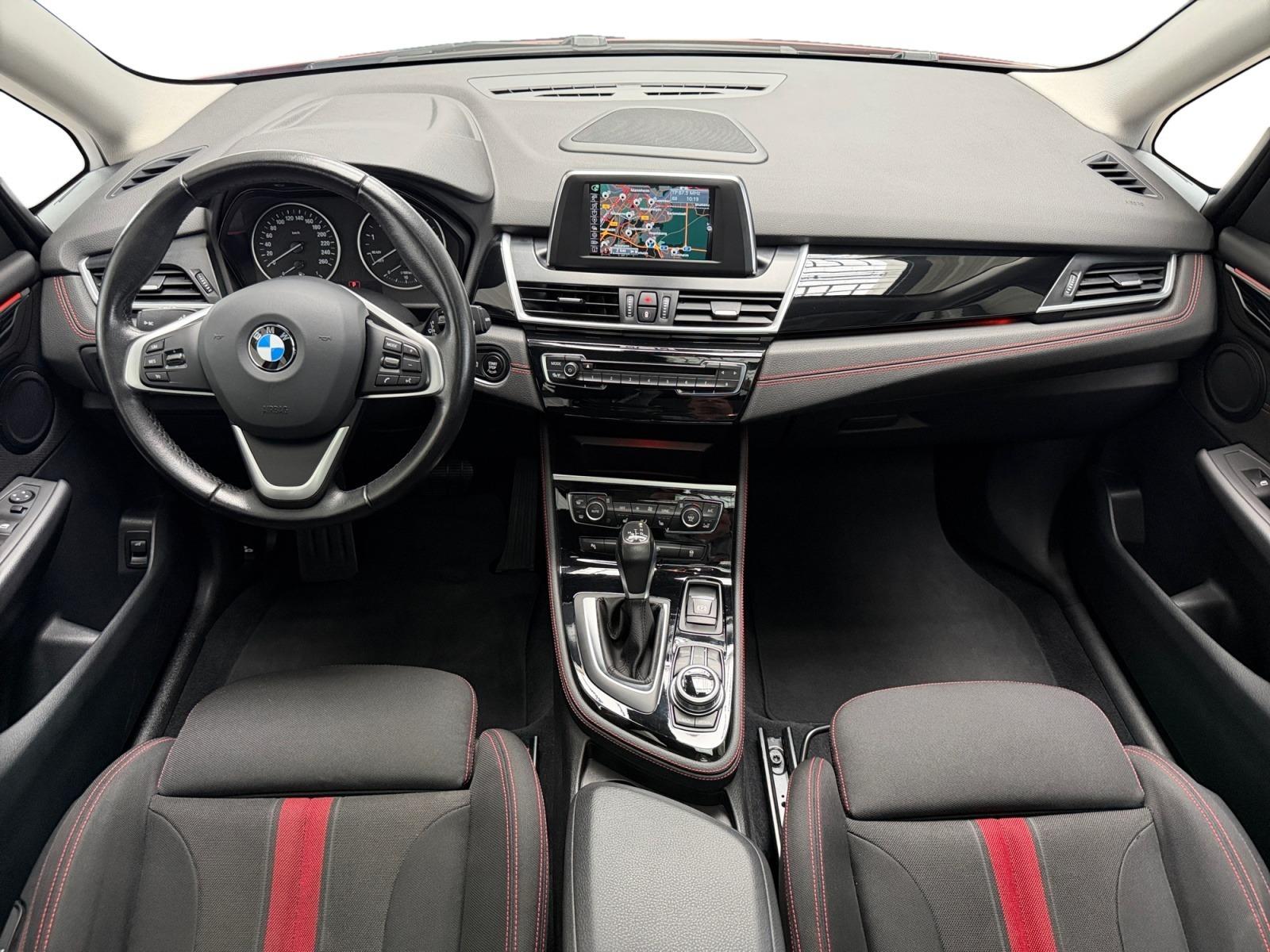 BMW 218 GRAN TOURER SPORT AUTOMAT+KLIMA+NAV+PANO+TÜV
