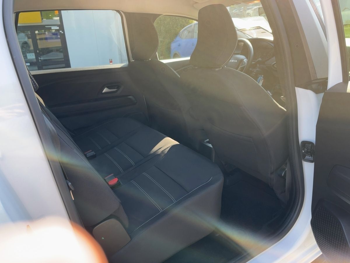 Fahrzeugabbildung Dacia Jogger Expression TCe 110 ABS Fahrerairbag ESP Z