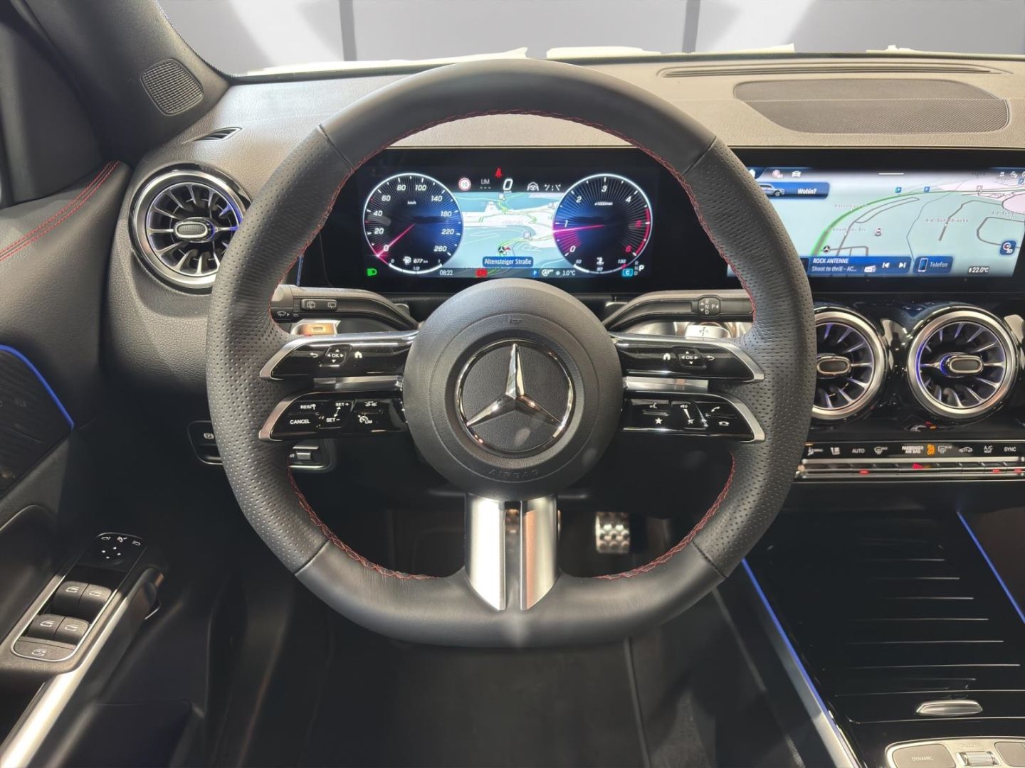 Mercedes-Benz GLB 220 d 4M AMG LINE PREMIUM AHK DIST OFFR 360° foto 7