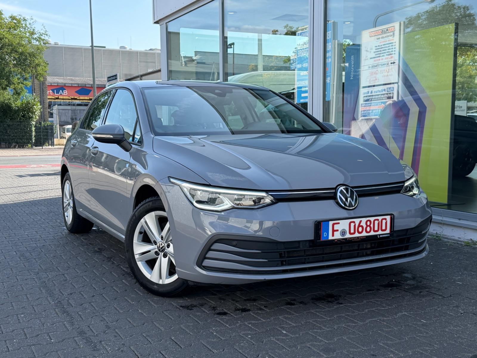 Volkswagen Golf VIII Lim. Life LED/Navi/Kamera/SitzHz/ACC, миниатюра 3