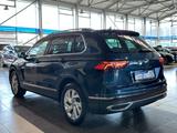 Volkswagen Tiguan Elegance*SHZ*LED*PDC*Navi*Leder*Memor*HUD - Volkswagen Tiguan Elegance mit Diesel-Antrieb
