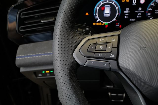 Volkswagen Tiguan 2.0TSI DSG 4Motion R-Line BlackStyle Pano