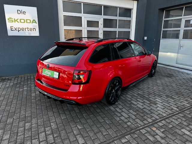 Octavia Combi RS PANO;NAV;BFS;CARPLAY