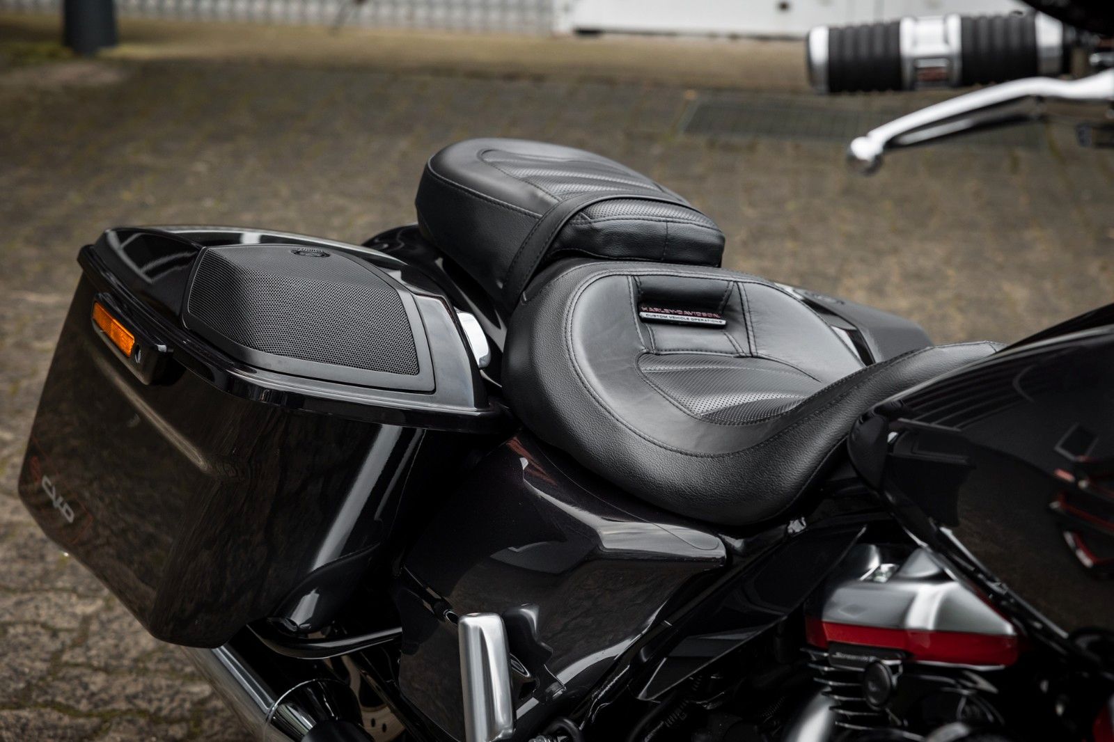 Fahrzeugabbildung Harley-Davidson FLHXSE CVO Street Glide 117 Cui - JEKILL & HYDE