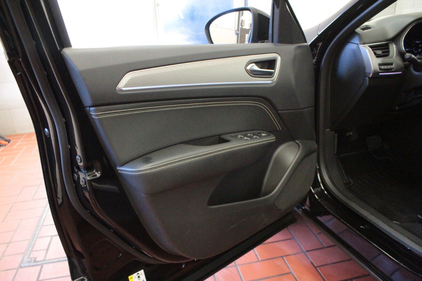 Fahrzeugabbildung Renault Arkana Mild Hybrid 140 EDC Techno*Winterpaket*