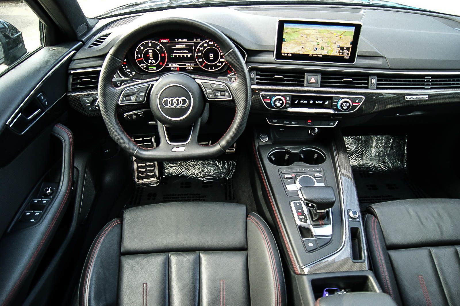 Fahrzeugabbildung Audi A4 Avant 50 TDI quattro S-Line Black B&O 1.HAND