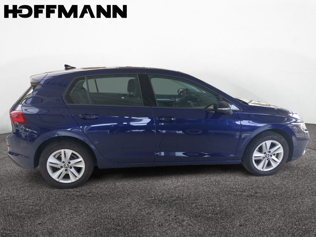 Fahrzeugabbildung Volkswagen Golf 1.5 TSI Life Panorama ACC IQ Light LED