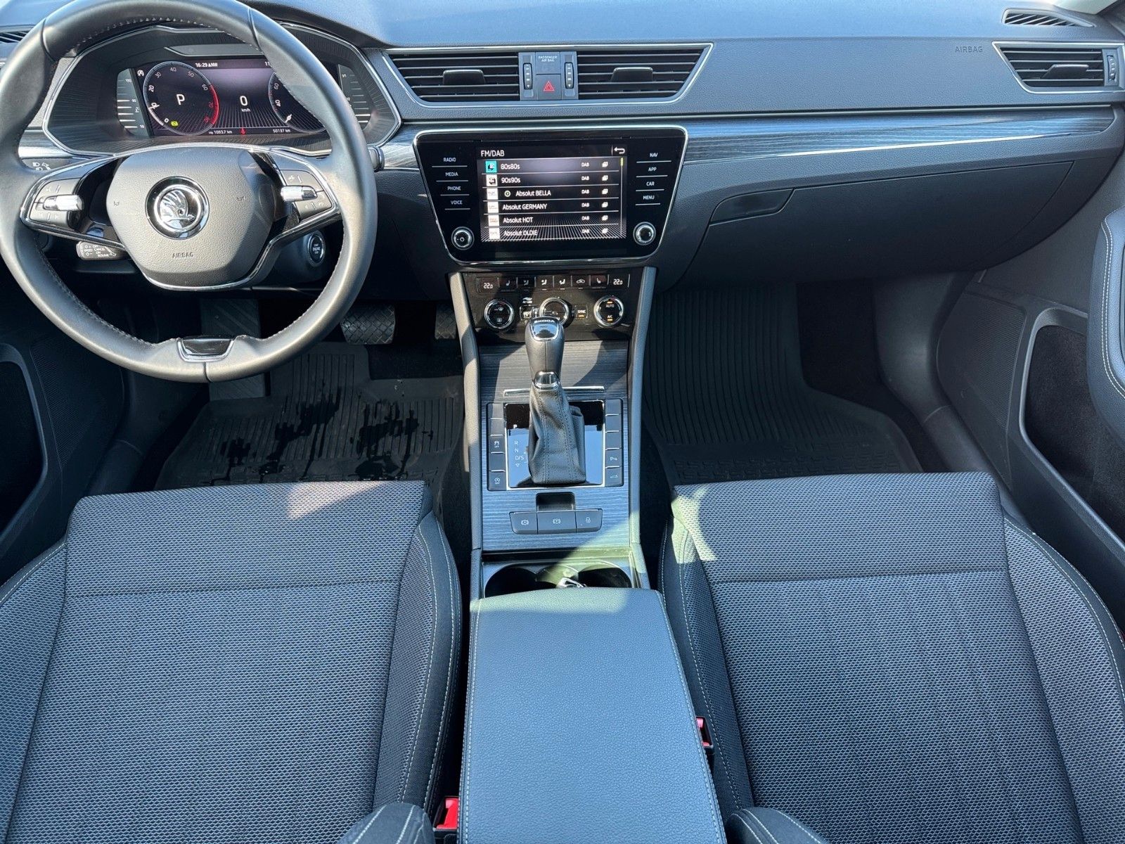 Fahrzeugabbildung SKODA Superb Combi Style 2.0 TSI