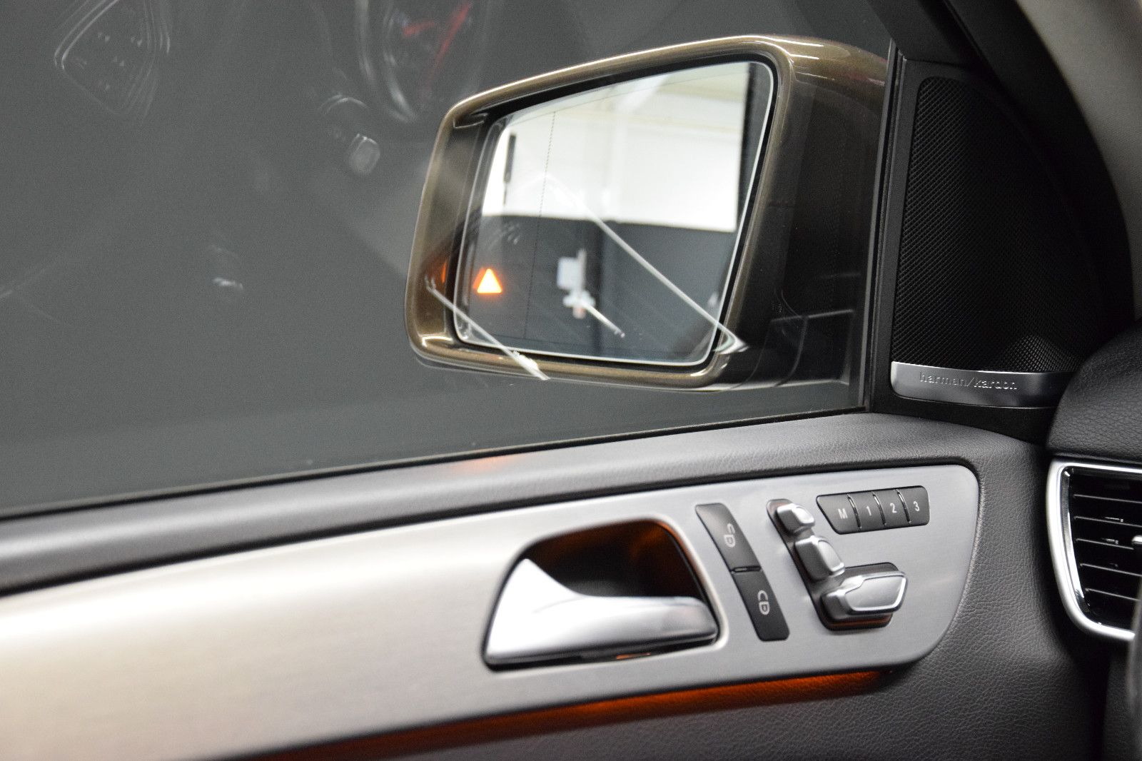 Fahrzeugabbildung Mercedes-Benz GLE 350d Coupé 4Matic AMG Line Pano HuD h/k Dist