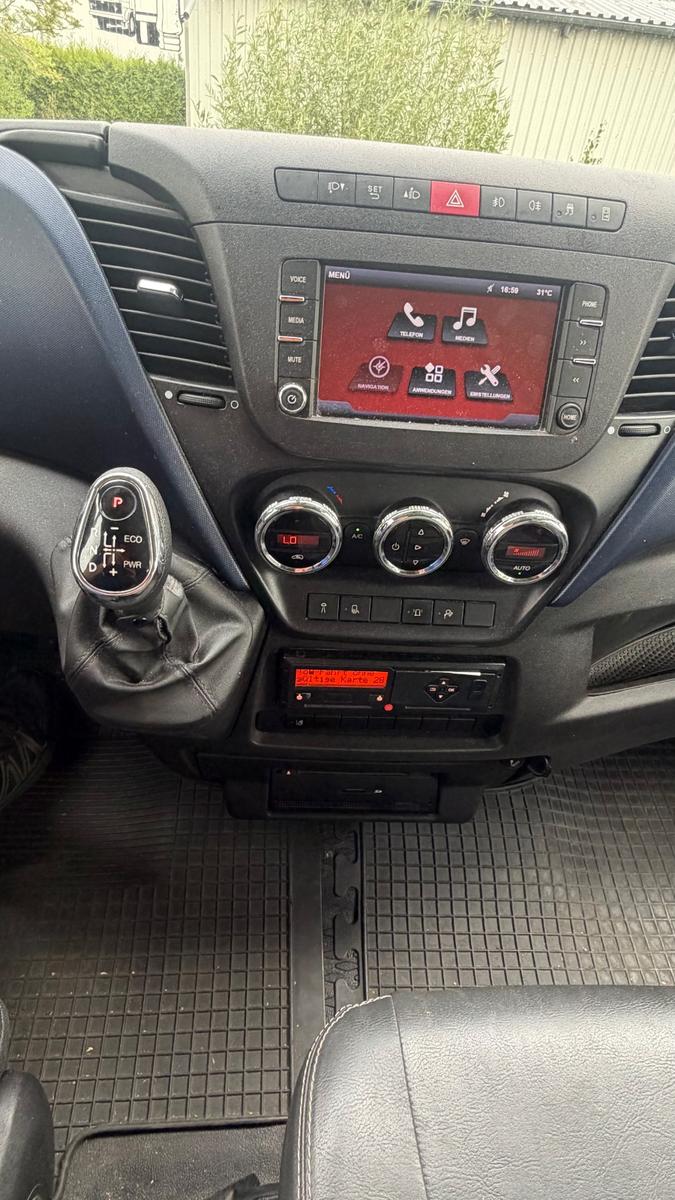 Iveco Daily Fahrgestell Doppelkabine 50 C ... Radstand