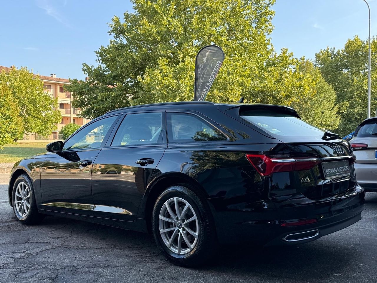 Audi A6 Avant 40 2.0 TDI S tronic Business imagem 3