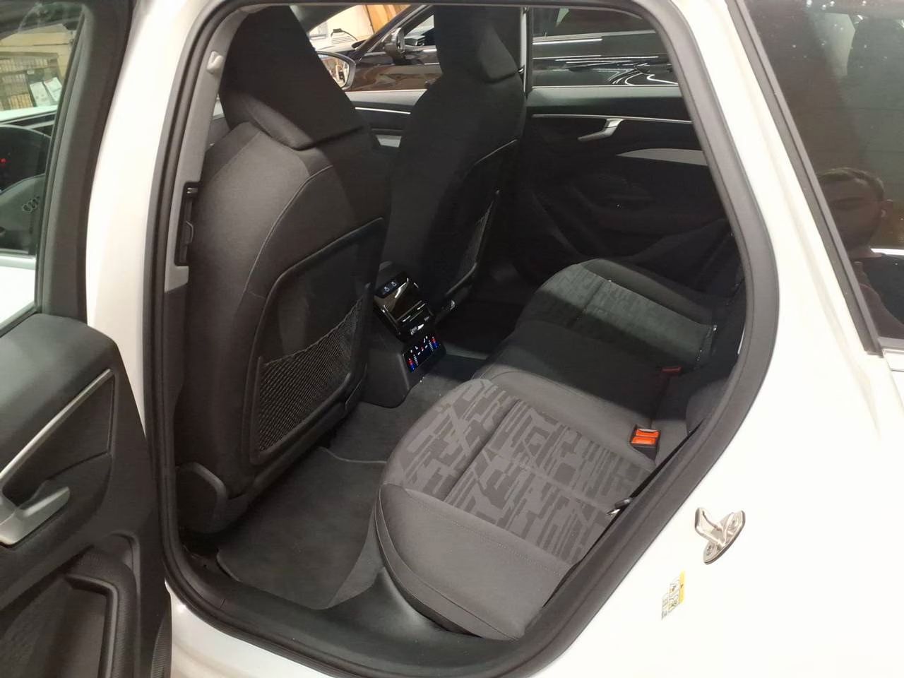 Audi A6 - Bild 8
