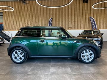 MINI Cooper *SHZ*PDC*NAVI*TEMPOMAT*LEDER*