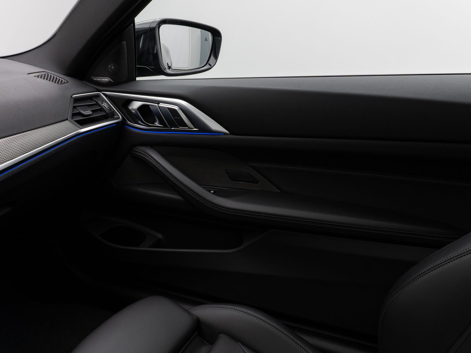 Fahrzeugabbildung BMW 420i Coupé M Sport Glasdach Kamera DAB H/K Komfo