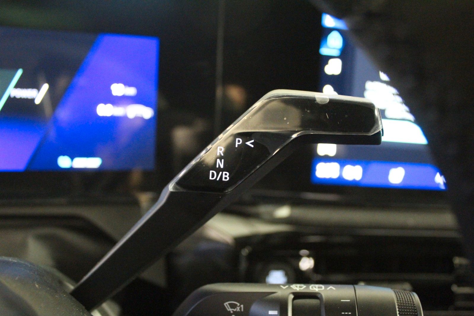 Fahrzeugabbildung Renault Clio VI TCe 115 EDC Techno *Neues Modell*