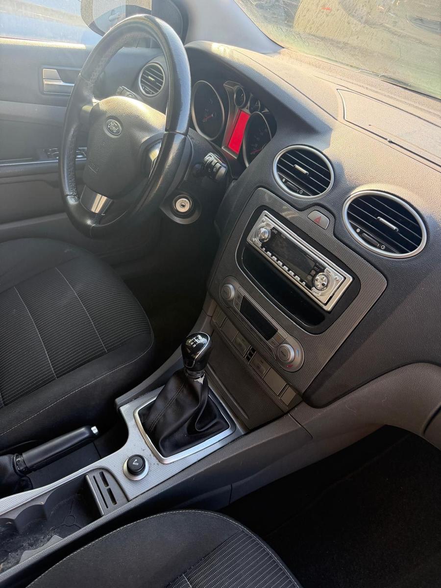 Ford Focus 2009 — engine 116 HP (85kW)