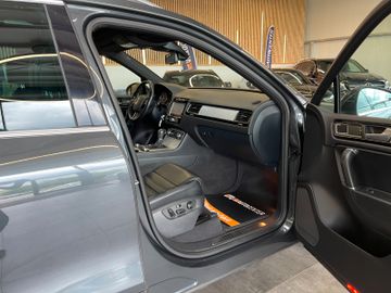 Volkswagen Touareg 4.2 TDI 4-Motion DSG *NAVI*ACC*AHK*LED*