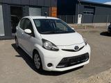 Toyota Aygo Cool Go KLIMA NAVI 8FACH STANDHEIZUNG - Toyota Aygo (X): Cool