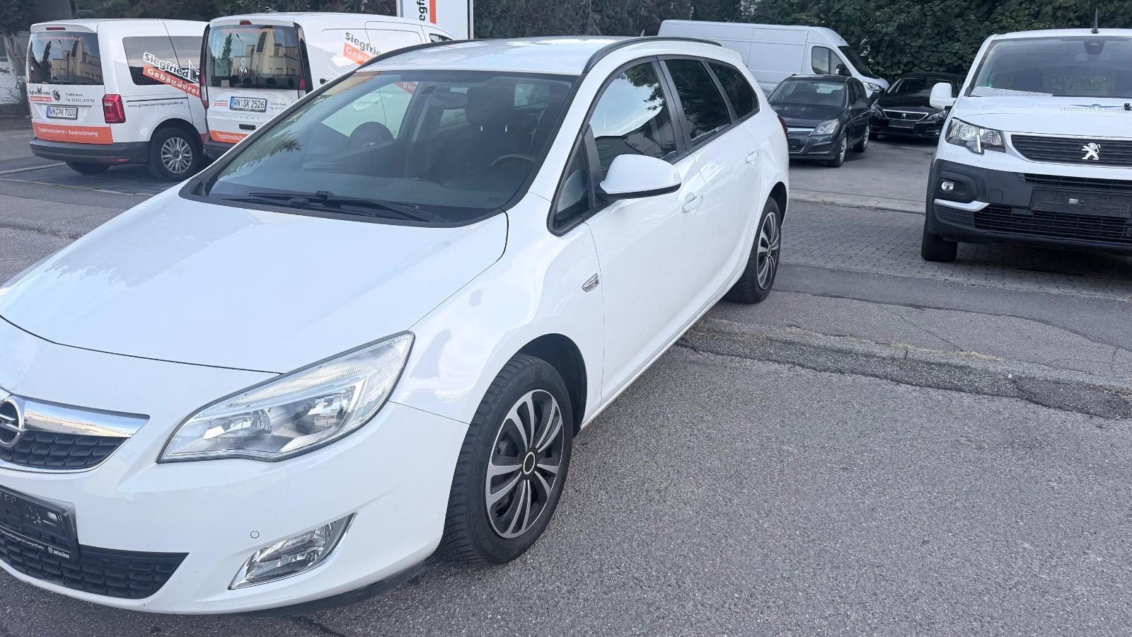 Opel Astra J Sports Tourer Design Edition