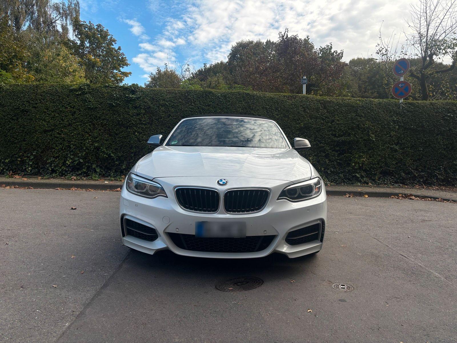 BMW M235