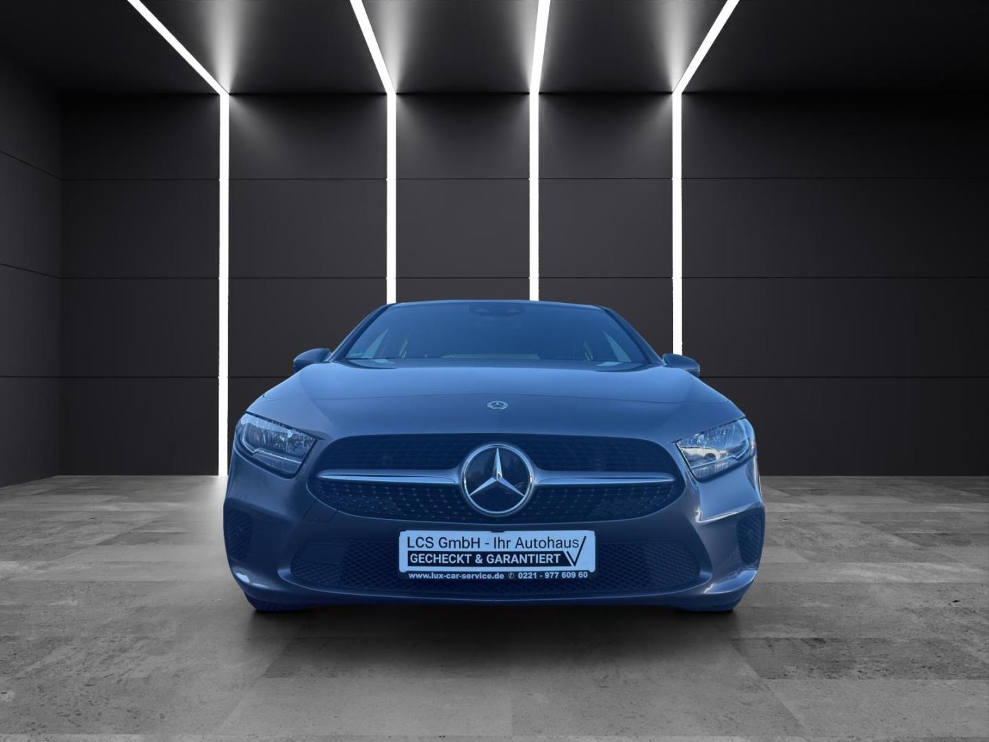 Mercedes-Benz A 180 Navi Digitales Cockpit Kamera SHZ MBUX Key