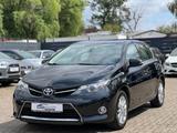 Toyota Auris Life+ - schwarze Toyota Auris