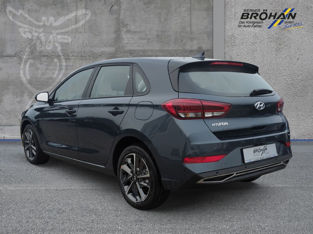 Fahrzeugabbildung Hyundai i30 1.5 T-GDI 48V-Hybrid DCT Trend *LED, Navi,Ko