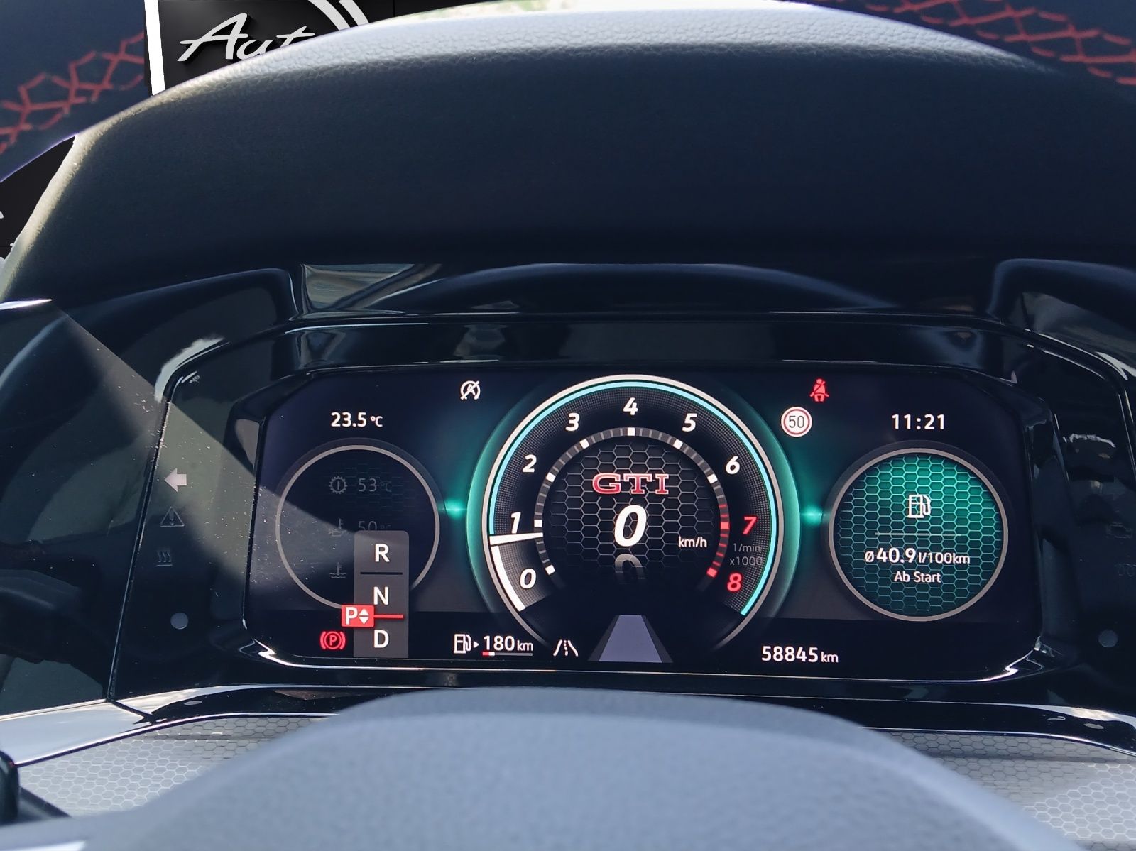 Fahrzeugabbildung Volkswagen Golf VIII GTI Clubsport Matrix Navi Leder Pano A