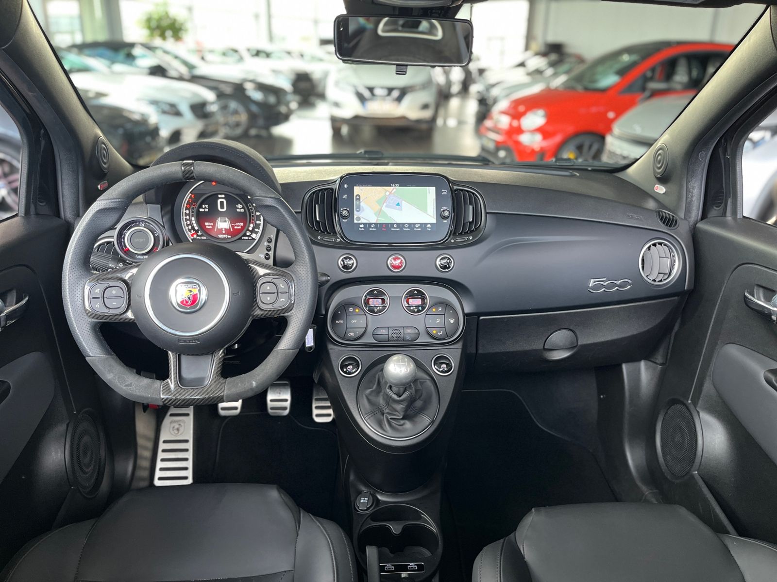 Fahrzeugabbildung Abarth 695C Cabrio KLIMA NAV BEATS LEDER