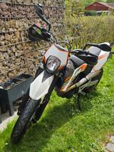 KTM 690 SMC - KTM 2010 690