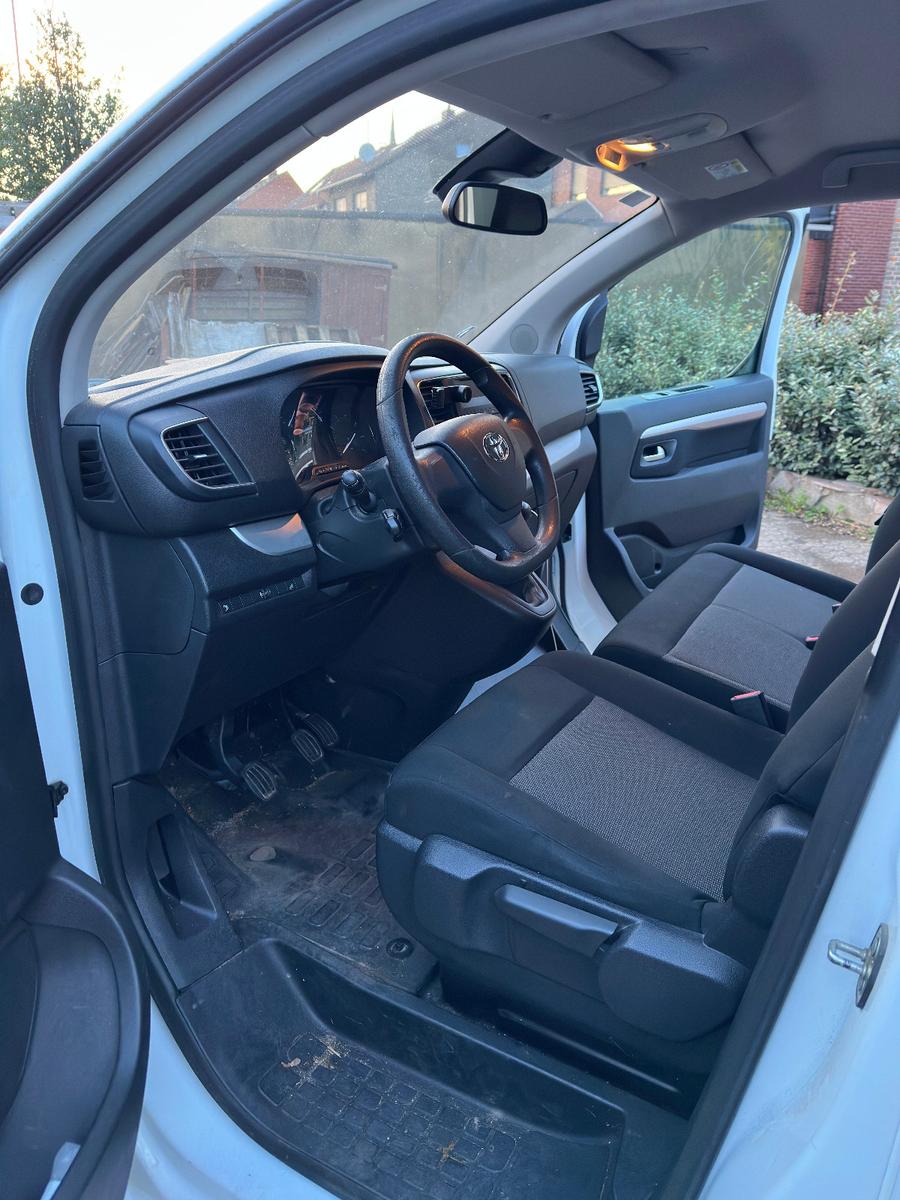 Toyota Proace (Verso) 9-Sitzer  TÜV 02/28