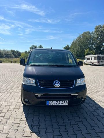 Volkswagen T5 Transporter Bus Multivan Comfortline lang