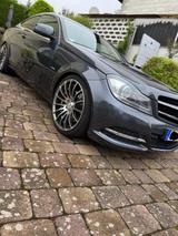 Mercedes-Benz C 350 BlueEFF. Coupé Autom. Standard - gebrauchte Mercedes-Benz C 350 aus dem Jahr 2011