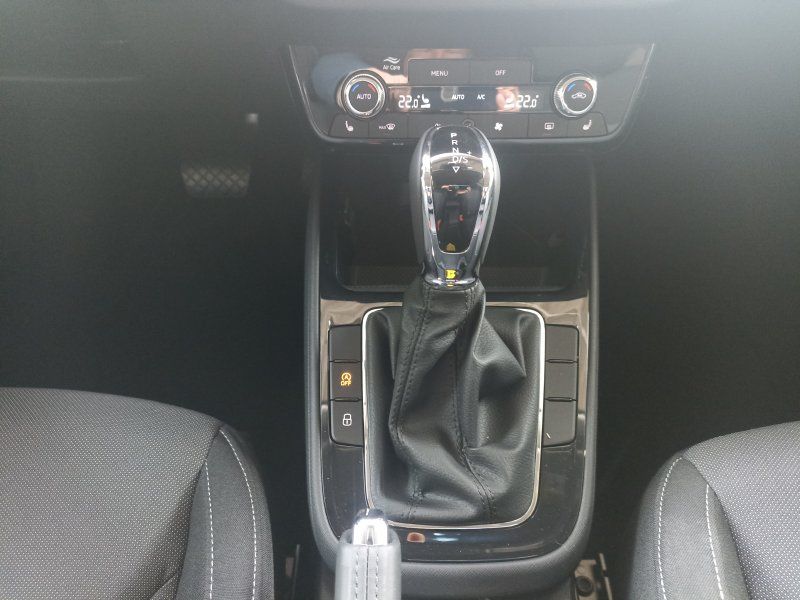 Fahrzeugansicht 12 Fahrzeugabbildung SKODA Fabia 1.0 TSI Selection DSG ACC+SMART-LINK+PDC+