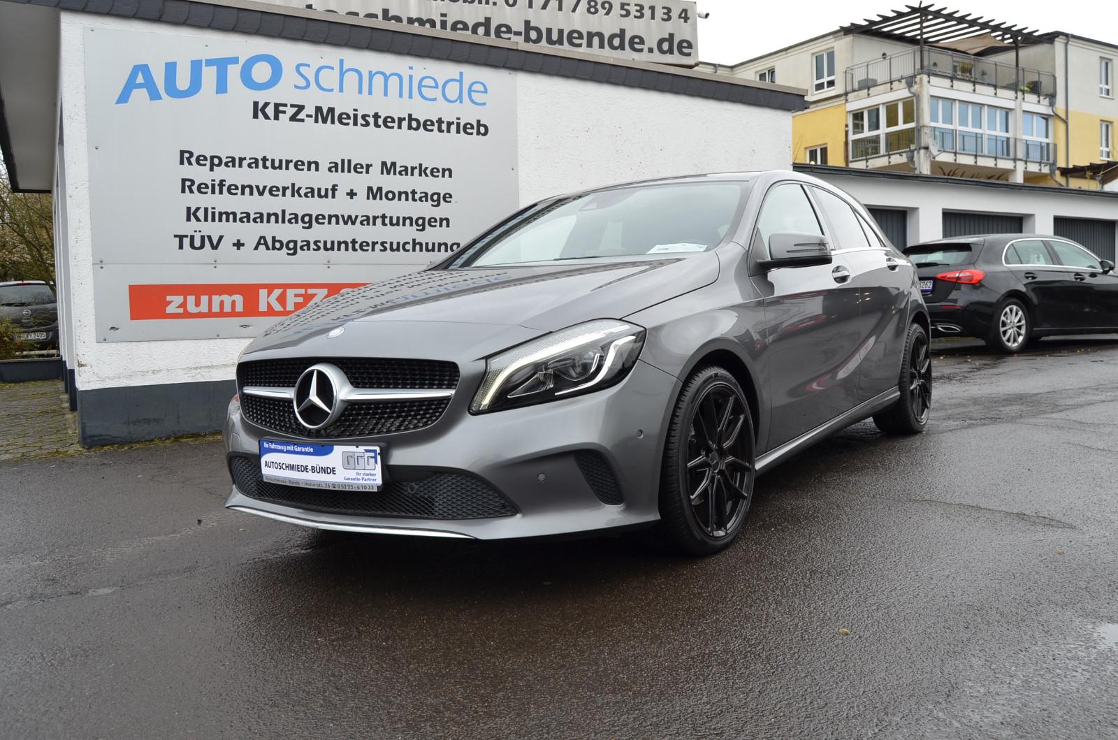 Mercedes-Benz A 200d Score Navi LED