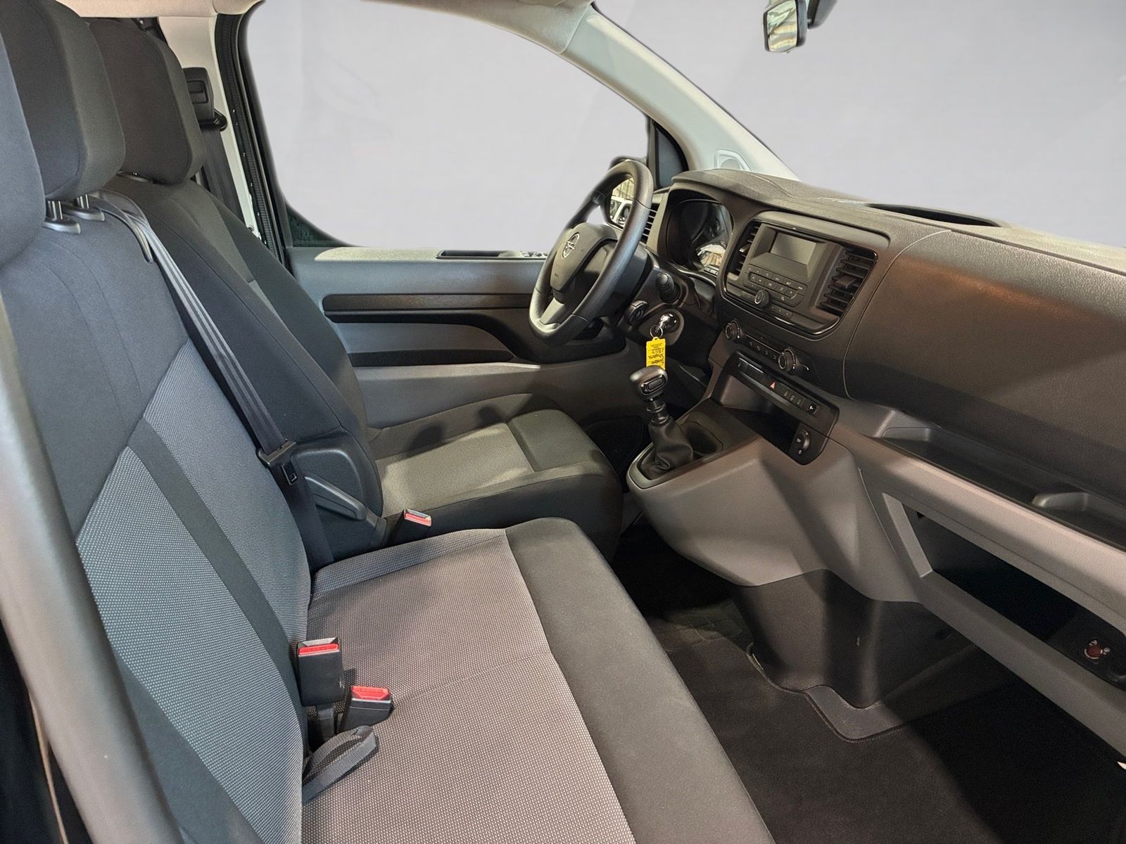 Fahrzeugabbildung Opel Vivaro Kombi 1.5 D PDC,Klima, 9-Sitzer