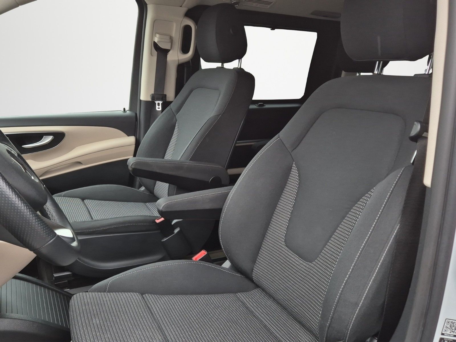 Fahrzeugabbildung Mercedes-Benz V220D MARCO POLO MY LIFFE EDITION SOLAR 360°