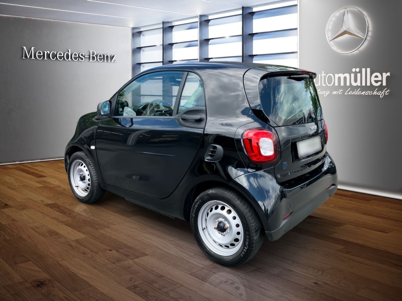 Fahrzeugabbildung Smart smart EQ fortwo 22KW+SITZHEIZ+KLIMAAUTO+DAB+USB