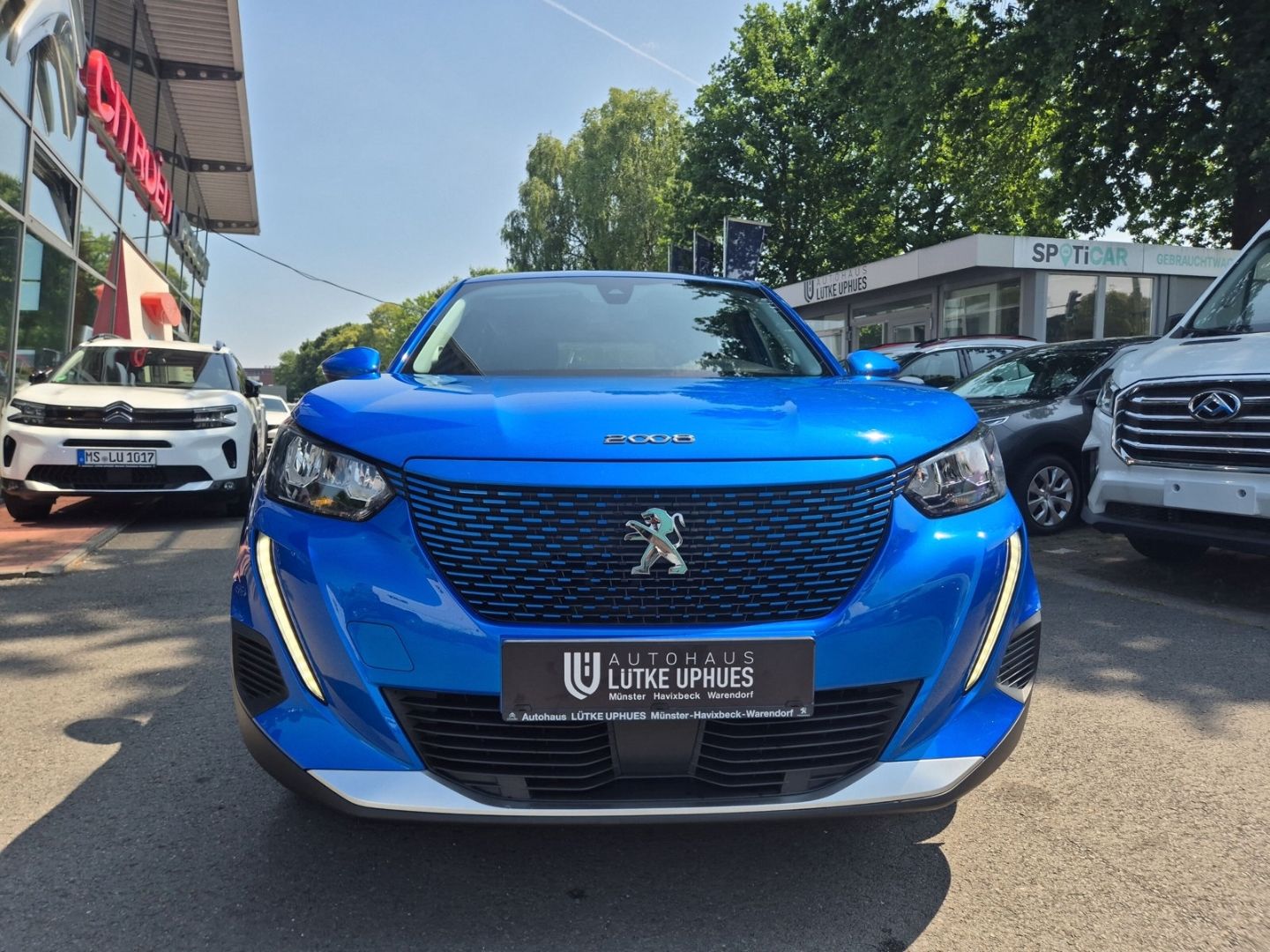 Fahrzeugabbildung Peugeot 2008 Active Elektro 136 LED CarPlay SHZ. Temp.