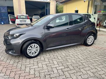 Toyota Yaris - 4