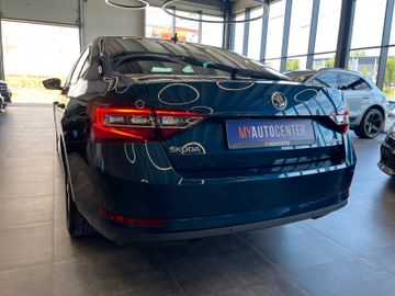 Skoda Superb Lim. L&K *Pano*Xenon*Kamera*
