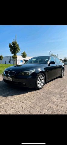 BMW E60 525D Top Zustand Tausch ist möglich.