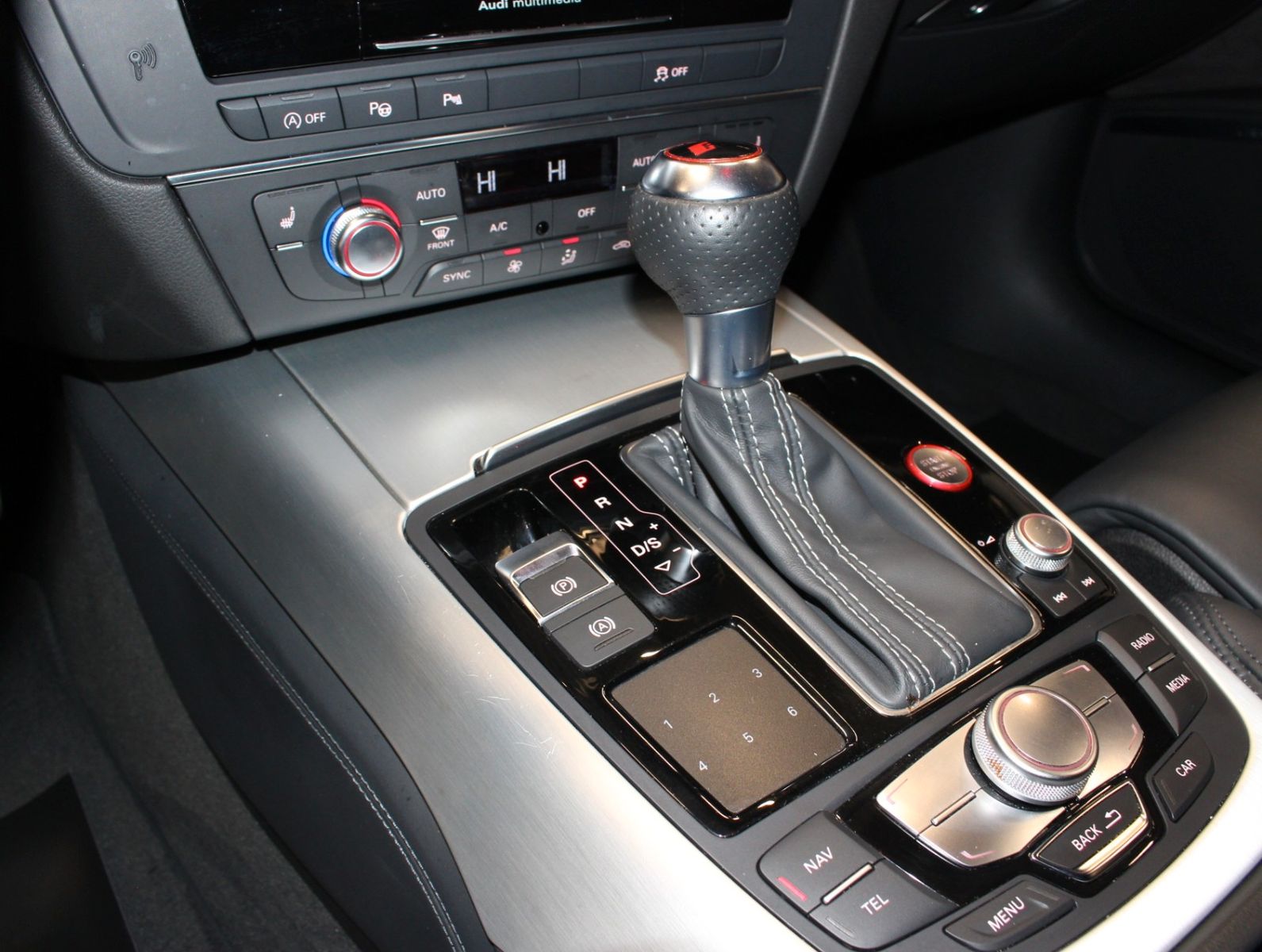 Fahrzeugabbildung Audi RS 6 Avant 4.0TFSI quattro Perf.*1.Hand*Keramik