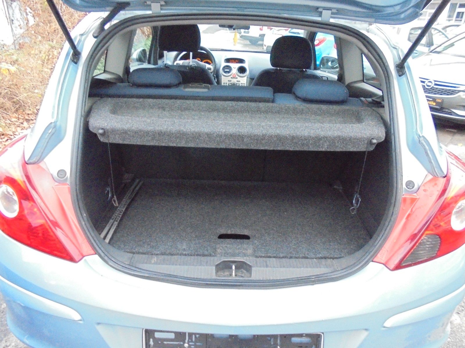 Fahrzeugabbildung Opel Corsa D Edition Klima/el Fenster/Servo/TÜV NEU/