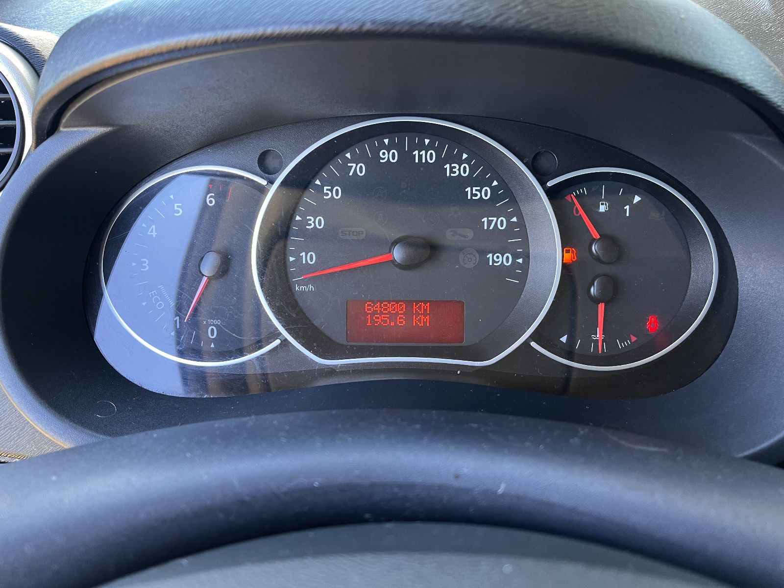 Fahrzeugabbildung Renault Kangoo Limited 1.2