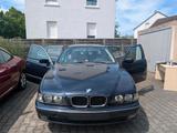 BMW 520i E39 Handschalter 1999 214000 km f... - BMW 520 aus 1999: 520i
