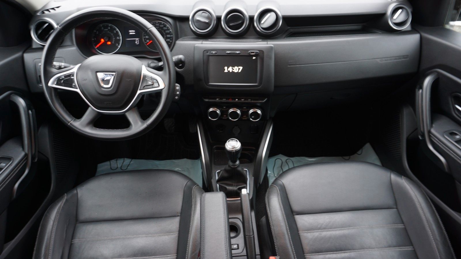 Fahrzeugabbildung Dacia Duster Adventure AHK,Scheckheft,Leder,LED,Navi